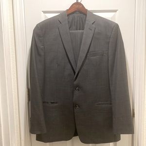 Men’s grey suit set